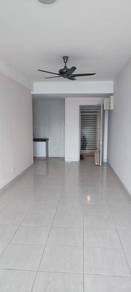 BSP 21 Balcony Unit 3R2B 2 Carparks for Rent!!