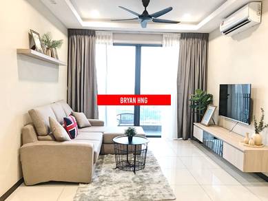 Luminari Residence At Butterworth Renovated Freehold