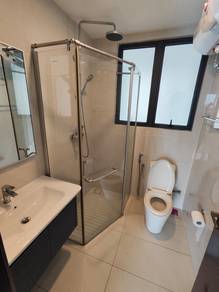 Danga bay / Master bedroom / Baypoint / Near CIQ / Shuttle bus to CIQ