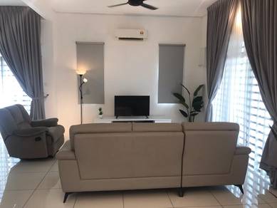 Renovated & Facing Playground 2 Stry Semi D FOR SALE, Yarra Park, SP