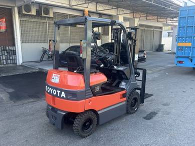 Supply 1.5 Ton Toyota Battery Forklift