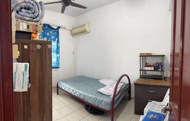 Kolam Centre Apartment For Sale