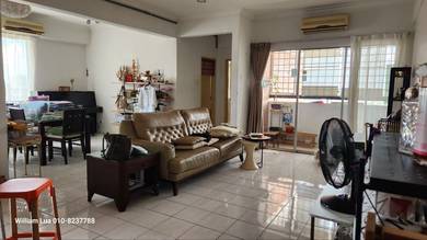 Green Acre Park Condo Facing Golf Course View