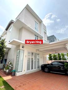 Bungalow House with Lift At Lintang Minden Gelugor Freehold