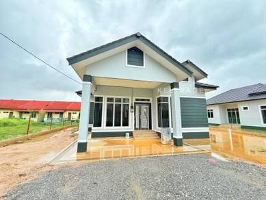 BANGLO SIAP & CANTIK DI KG CHAWAS Bandar TANAH MERAH UNTUK DIJUAL