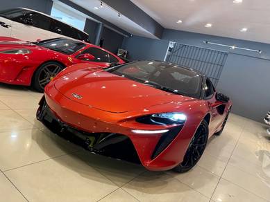 Mclaren ARTURA 3.0 V6 New car 35 miles