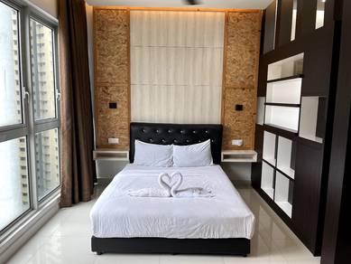 FREEHOLD Studio 2 carparks REGALIA Residence JALAN SULTAN ISMAIL KL