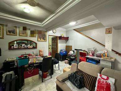 USJ 13 Corner Gated Guarded 2 Sty Fully Extended LRT Bus Stop Taipan