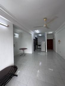 Desa permai indah Fully furnished 1-car park 970 sqft