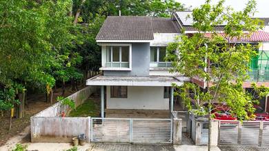 CORNER Facing Open 2 Storey, Summerglades Cyberjaya