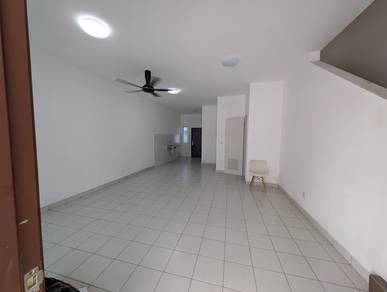2-storey-Terraced-House-for-rent-Banting-Selangor-1