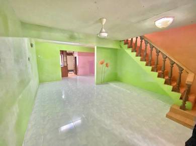 FREEHOLD Double Storey Taman Perindustrian Puchong Selangor FOR SALE