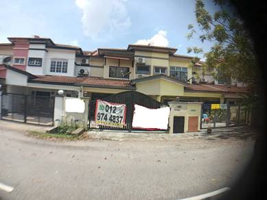 House for sale at Bandar Saujana Putra (Sp4,20x70, fully RENOVATED !)