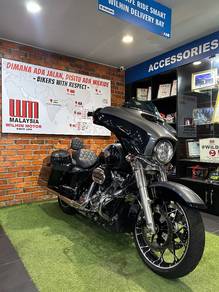Harley Street Glide 114