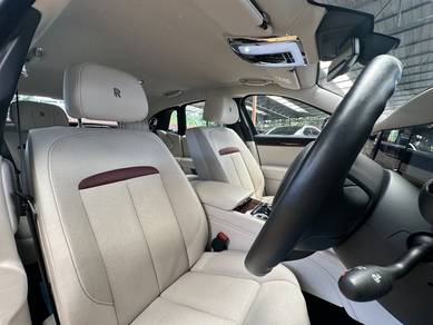 Rolls Royce Ghost 6.75 V12 SWB Shooting Star