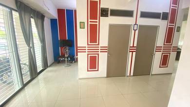 Bilik Sewa SKLIA - LANDED HOUSE at Taman Saujana