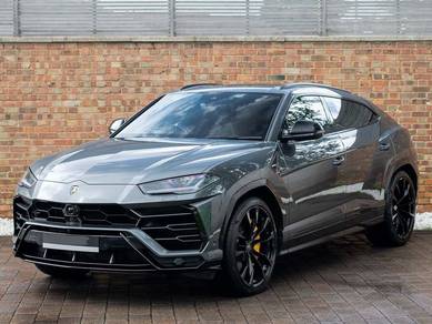 Lamborghini URUS 4.0 (A) MASSIVE SPEC LOW KM