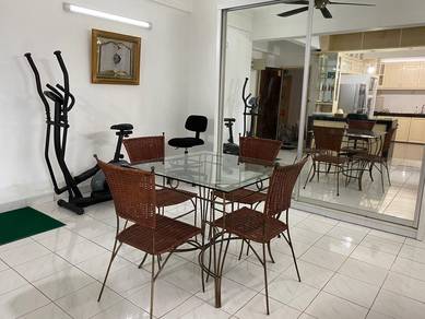 Sri Mahligai Fully Furnished 2R2B 2 Carparks for Rent!!