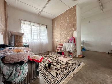 Flat Taman Molek
