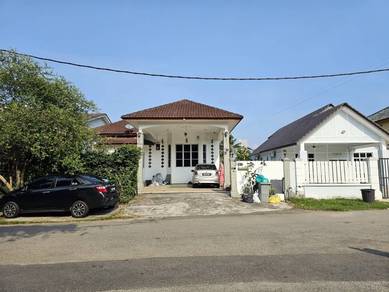 Bumi Lot Bungalow Single Storey Kampung Tun Razak Bukit Katil Melaka