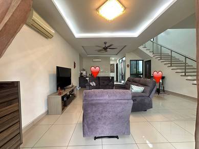 Estuari Garden Renovated Double Storey Superlink House (24x75sqft)
