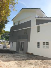 Semi Detached 3-Storey House @ Sungai Ara For Sell