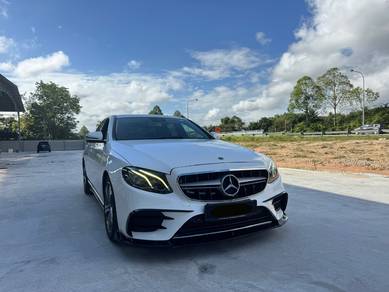 Mercedes Benz E200 2.0 AVANTGARDE FACELIFT