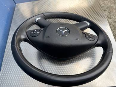 Mercedes steering 90% like new