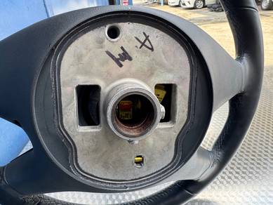 Mercedes steering 90% like new