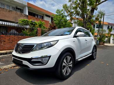 Kia SPORTAGE 2.0 (A)