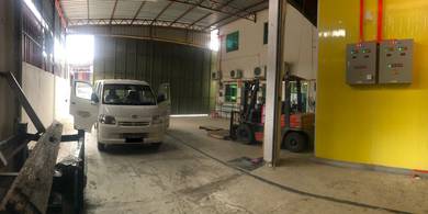 Kolombong Industrial Semi-Detached Warehouse For Rent