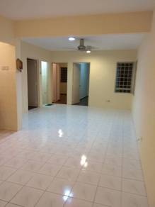 For Rent saujana apartment, Damansara Damai, Selangor