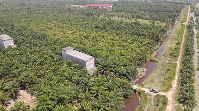 Land with building Tanjung karang