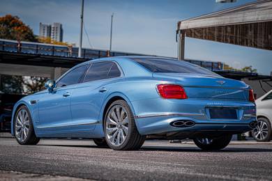 Bentley Flying Spur Azure
