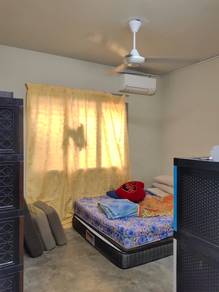 Puchong Indah SEROJA APT 1st floor unit ( Full Loan)