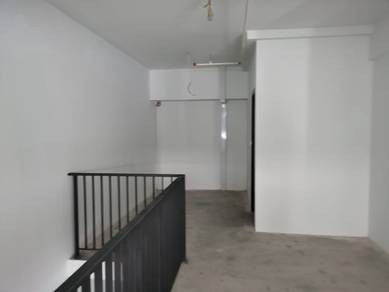 Kota damansara emhub commercial retail lot for rent near dash ldp
