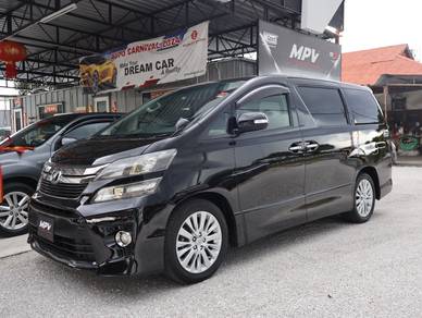 Toyota VELLFIRE 2.4 GOLDEN EYES 2 M136