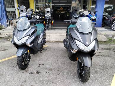 SUZUKI BURGMAN 125 FI STREET SCOOTER Ready Stock