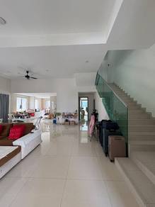 D'island Spacious 2 Storey SemiD Below Market