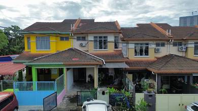 Double Storey Terrace PUJ 8 Puncak Jalil Seri Kembangan Selangor