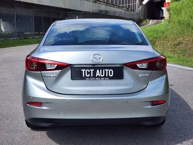 Mazda 3 2.0 SEDAN HIGH SKYACTIV HUD LEATHER