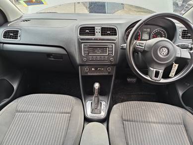 Volkswagen POLO 1.6 - FULL LOAN PUTIH WHITE
