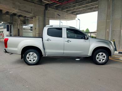 Isuzu D-MAX 2.5 4x4 (A) Double Cab