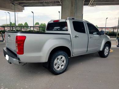 Isuzu D-MAX 2.5 4x4 (A) Double Cab