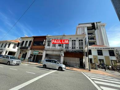 HERITAGE HOUSE SALE At LEBUH LIGHT FACING MAIN ROAD 2.5 STOREY