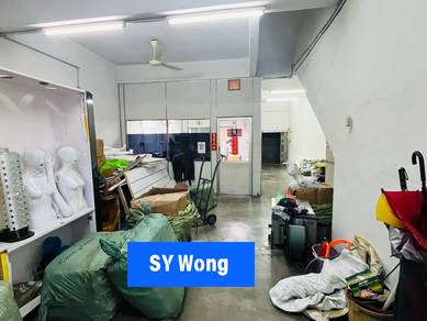 【Facing Road】warehouse 3 storey shop at kampung baru near kota permai