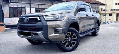 Toyota HILUX 2.8 ROGUE S/RECORD NO OFF ROAD