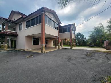 HUGE UNIT RENO CORNER LOT 13000Sqft  Banglo 2 Sty Desa Pinggiran Putra
