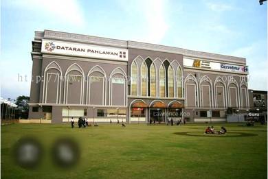 [BELOW MARKET VALUE] Retail Space at Dataran Pahlawan Mall Melaka City