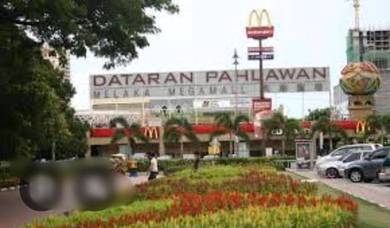 [BELOW MARKET VALUE] Retail Space at Dataran Pahlawan Mall Melaka City